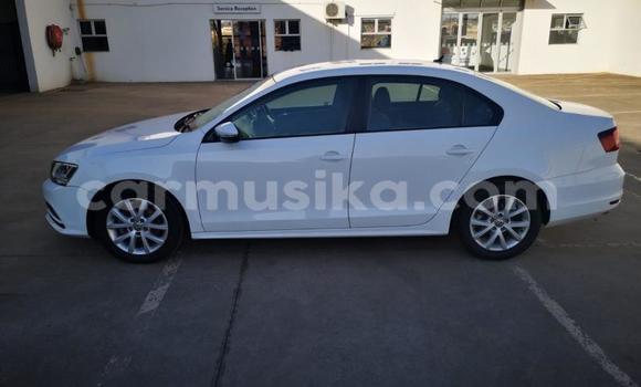 Buy Used Volkswagen Jetta White Car in Beitbridge in Matabeleland South Buy Used Volkswagen Jetta White Car in Beitbridge in Matabeleland South