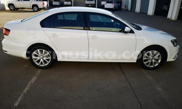 Buy Used Volkswagen Jetta White Car in Beitbridge in Matabeleland South Buy Used Volkswagen Jetta White Car in Beitbridge in Matabeleland South