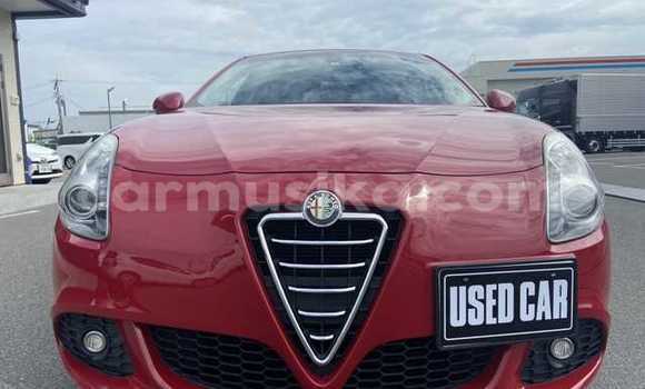 Nunua Ilio tumika Alfa Romeo Giulietta Nyekundu Gari ndani ya Beitbridge nchini Matabeleland Kusini