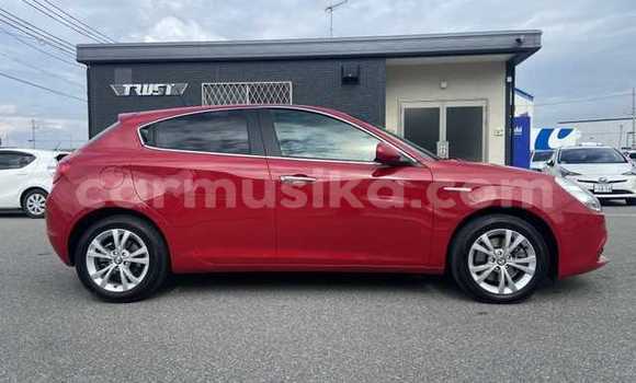 Nunua Ilio tumika Alfa Romeo Giulietta Nyekundu Gari ndani ya Beitbridge nchini Matabeleland Kusini Nunua Ilio tumika Alfa Romeo Giulietta Nyekundu Gari ndani ya Beitbridge nchini Matabeleland Kusini