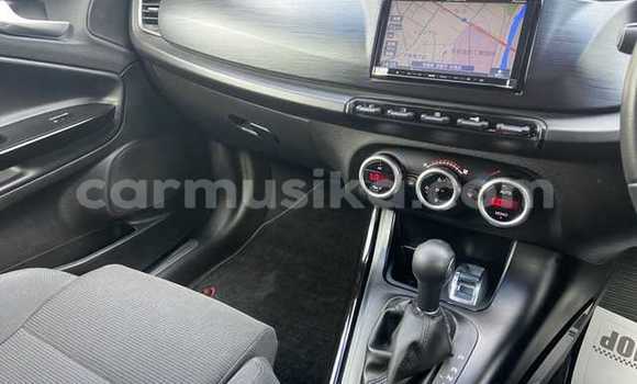 Nunua Ilio tumika Alfa Romeo Giulietta Nyekundu Gari ndani ya Beitbridge nchini Matabeleland Kusini Nunua Ilio tumika Alfa Romeo Giulietta Nyekundu Gari ndani ya Beitbridge nchini Matabeleland Kusini