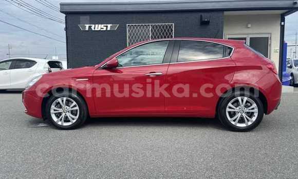 Nunua Ilio tumika Alfa Romeo Giulietta Nyekundu Gari ndani ya Beitbridge nchini Matabeleland Kusini Nunua Ilio tumika Alfa Romeo Giulietta Nyekundu Gari ndani ya Beitbridge nchini Matabeleland Kusini