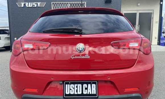 Nunua Ilio tumika Alfa Romeo Giulietta Nyekundu Gari ndani ya Beitbridge nchini Matabeleland Kusini Nunua Ilio tumika Alfa Romeo Giulietta Nyekundu Gari ndani ya Beitbridge nchini Matabeleland Kusini