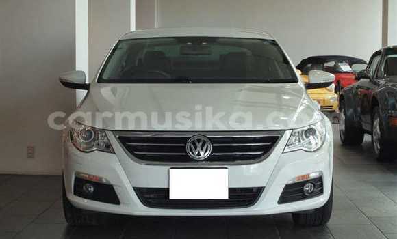 Buy Used Volkswagen Passat CC White Car in Beitbridge in Matabeleland South