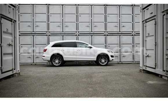 Buy Used Audi Q7 White Car in Beitbridge in Matabeleland South Buy Used Audi Q7 White Car in Beitbridge in Matabeleland South