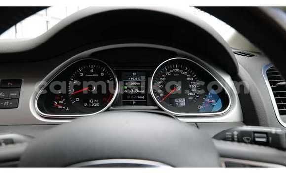 Buy Used Audi Q7 White Car in Beitbridge in Matabeleland South Buy Used Audi Q7 White Car in Beitbridge in Matabeleland South