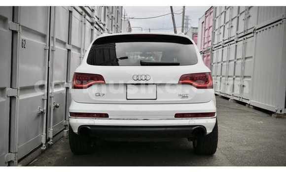 Buy Used Audi Q7 White Car in Beitbridge in Matabeleland South Buy Used Audi Q7 White Car in Beitbridge in Matabeleland South