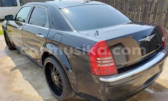 Acheter Occasion Voiture Chrysler 300C Noir à Beitbridge, Matabeleland South Acheter Occasion Voiture Chrysler 300C Noir à Beitbridge, Matabeleland South