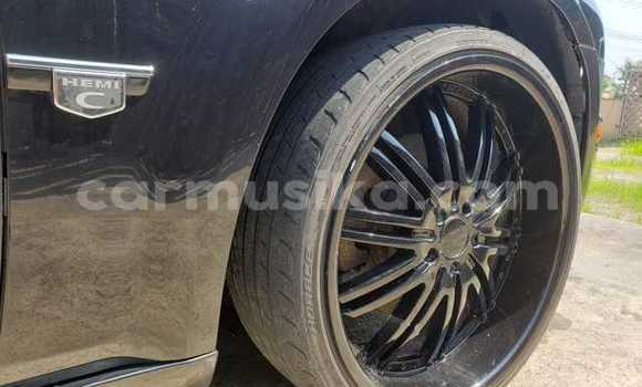 Acheter Occasion Voiture Chrysler 300C Noir à Beitbridge, Matabeleland South Acheter Occasion Voiture Chrysler 300C Noir à Beitbridge, Matabeleland South