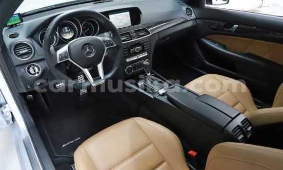 Acheter Occasion Voiture Mercedes‒Benz C-klasse AMG Gris à Beitbridge, Matabeleland South Acheter Occasion Voiture Mercedes‒Benz C-klasse AMG Gris à Beitbridge, Matabeleland South