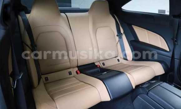 Acheter Occasion Voiture Mercedes‒Benz C-klasse AMG Gris à Beitbridge, Matabeleland South Acheter Occasion Voiture Mercedes‒Benz C-klasse AMG Gris à Beitbridge, Matabeleland South
