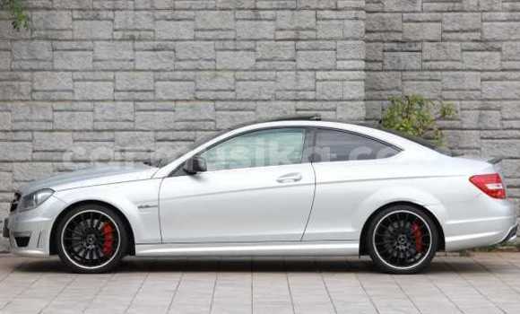 Acheter Occasion Voiture Mercedes‒Benz C-klasse AMG Gris à Beitbridge, Matabeleland South Acheter Occasion Voiture Mercedes‒Benz C-klasse AMG Gris à Beitbridge, Matabeleland South