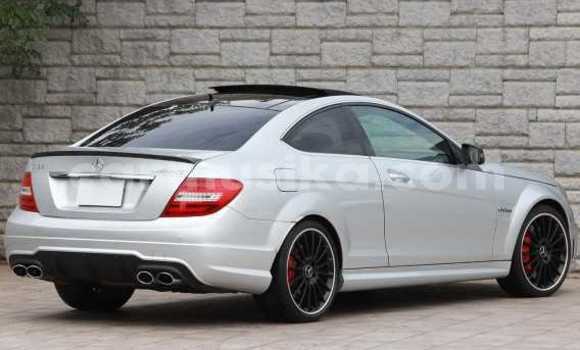 Acheter Occasion Voiture Mercedes‒Benz C-klasse AMG Gris à Beitbridge, Matabeleland South Acheter Occasion Voiture Mercedes‒Benz C-klasse AMG Gris à Beitbridge, Matabeleland South