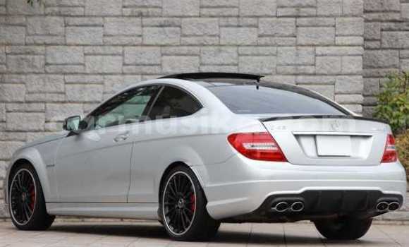 Acheter Occasion Voiture Mercedes‒Benz C-klasse AMG Gris à Beitbridge, Matabeleland South Acheter Occasion Voiture Mercedes‒Benz C-klasse AMG Gris à Beitbridge, Matabeleland South