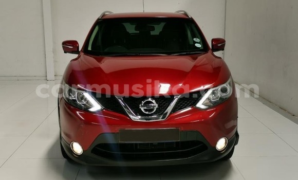 Buy Used Nissan Qashqai Beige Car in Beitbridge in Matabeleland South