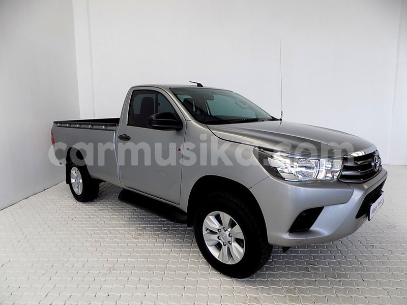 Big with watermark toyota hilux matabeleland south beitbridge 20254