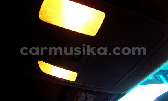 Nunua Ilio tumika Toyota Hilux Fedha Gari ndani ya Beitbridge nchini Matabeleland Kusini Nunua Ilio tumika Toyota Hilux Fedha Gari ndani ya Beitbridge nchini Matabeleland Kusini