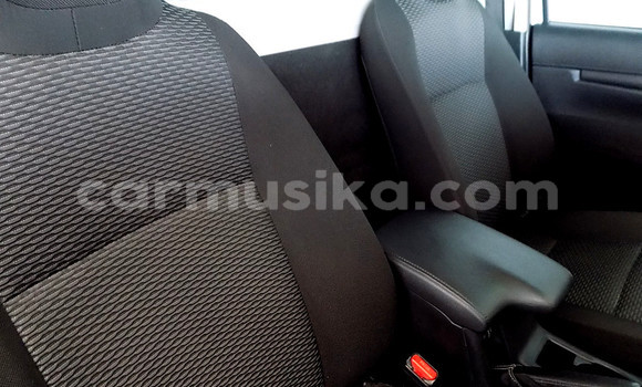 Nunua Ilio tumika Toyota Hilux Fedha Gari ndani ya Beitbridge nchini Matabeleland Kusini Nunua Ilio tumika Toyota Hilux Fedha Gari ndani ya Beitbridge nchini Matabeleland Kusini