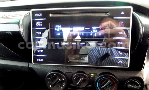 Nunua Ilio tumika Toyota Hilux Fedha Gari ndani ya Beitbridge nchini Matabeleland Kusini Nunua Ilio tumika Toyota Hilux Fedha Gari ndani ya Beitbridge nchini Matabeleland Kusini