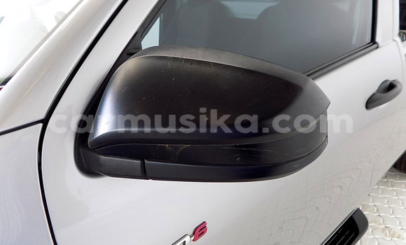 Nunua Ilio tumika Toyota Hilux Fedha Gari ndani ya Beitbridge nchini Matabeleland Kusini Nunua Ilio tumika Toyota Hilux Fedha Gari ndani ya Beitbridge nchini Matabeleland Kusini