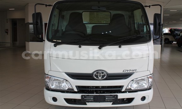 Acheter Occasion Utilitaire Toyota Dyna Blanc à Beitbridge, Matabeleland South Acheter Occasion Utilitaire Toyota Dyna Blanc à Beitbridge, Matabeleland South
