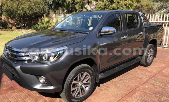 Tenga Tsaru Toyota Hilux Sirivha Mota in Beitbridge in Matabeleland South Tenga Tsaru Toyota Hilux Sirivha Mota in Beitbridge in Matabeleland South