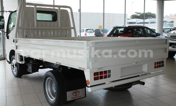Acheter Occasion Utilitaire Toyota Dyna Blanc à Beitbridge, Matabeleland South Acheter Occasion Utilitaire Toyota Dyna Blanc à Beitbridge, Matabeleland South
