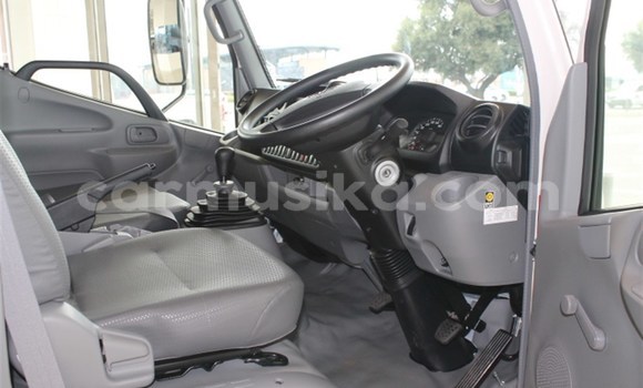 Acheter Occasion Utilitaire Toyota Dyna Blanc à Beitbridge, Matabeleland South Acheter Occasion Utilitaire Toyota Dyna Blanc à Beitbridge, Matabeleland South