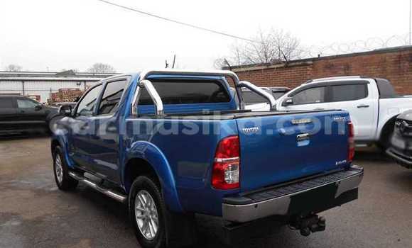 Acheter Occasion Voiture Toyota Hilux Bleu à Beitbridge, Matabeleland South Acheter Occasion Voiture Toyota Hilux Bleu à Beitbridge, Matabeleland South