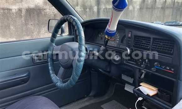 Acheter Occasion Voiture Toyota Hilux Beige à Beitbridge, Matabeleland South Acheter Occasion Voiture Toyota Hilux Beige à Beitbridge, Matabeleland South