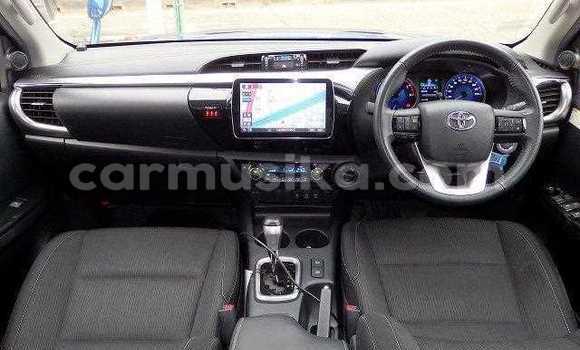 Acheter Occasion Voiture Toyota Hilux Bleu à Beitbridge, Matabeleland South Acheter Occasion Voiture Toyota Hilux Bleu à Beitbridge, Matabeleland South