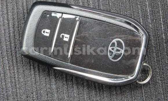 Acheter Occasion Voiture Toyota Hilux Bleu à Beitbridge, Matabeleland South Acheter Occasion Voiture Toyota Hilux Bleu à Beitbridge, Matabeleland South