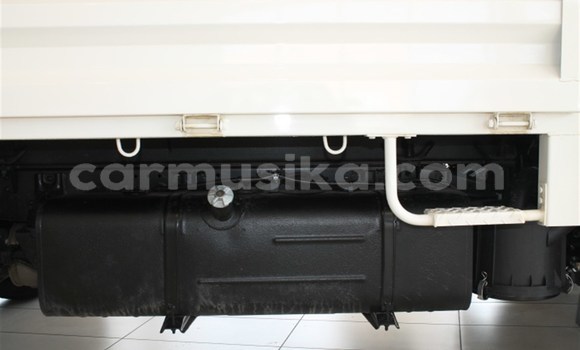 Acheter Occasion Utilitaire Toyota Dyna Blanc à Beitbridge, Matabeleland South Acheter Occasion Utilitaire Toyota Dyna Blanc à Beitbridge, Matabeleland South