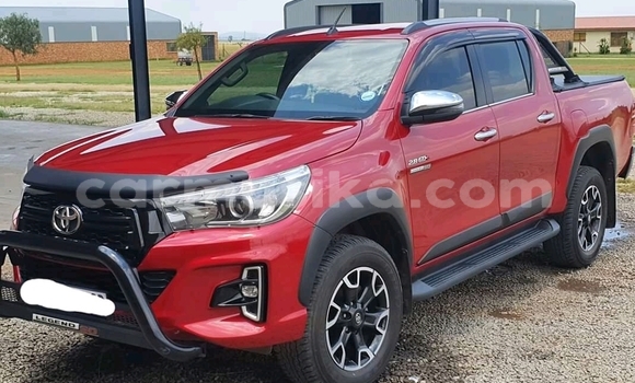 Tenga Tsaru Toyota Hilux Tsvuku Mota in Beitbridge in Matabeleland South Tenga Tsaru Toyota Hilux Tsvuku Mota in Beitbridge in Matabeleland South