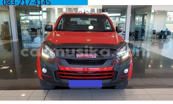 Acheter Occasion Voiture Isuzu KB Rouge à Beitbridge, Matabeleland South Acheter Occasion Voiture Isuzu KB Rouge à Beitbridge, Matabeleland South