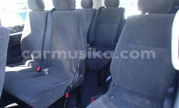 Nunua Ilio tumika Toyota Hiace Beige Gari ndani ya Beitbridge nchini Matabeleland Kusini Nunua Ilio tumika Toyota Hiace Beige Gari ndani ya Beitbridge nchini Matabeleland Kusini