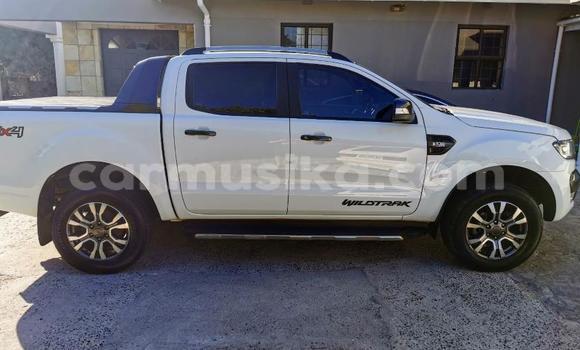 Nunua Ilio tumika Ford Ranger Nyeupe Gari ndani ya Beitbridge nchini Matabeleland Kusini Nunua Ilio tumika Ford Ranger Nyeupe Gari ndani ya Beitbridge nchini Matabeleland Kusini