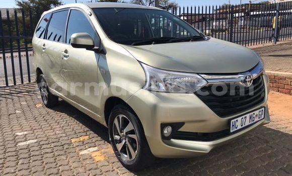 Buy Used Toyota Avanza Silver Car in Beitbridge in Matabeleland South