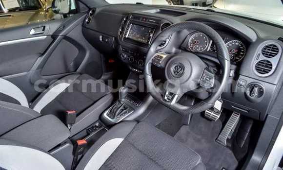 Tenga Tsaru Volkswagen Tiguan Chena Mota in Beitbridge in Matabeleland South Tenga Tsaru Volkswagen Tiguan Chena Mota in Beitbridge in Matabeleland South