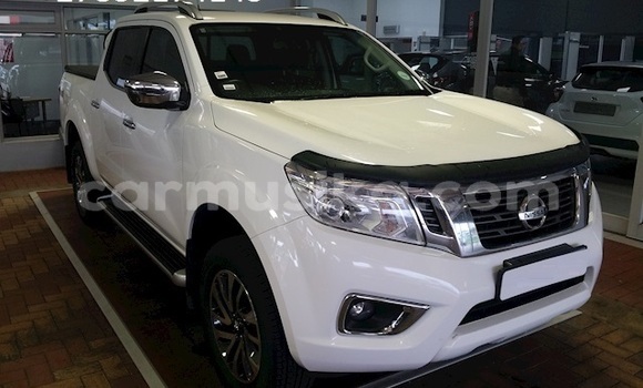 Acheter Occasion Voiture Nissan Navara Blanc à Beitbridge, Matabeleland South Acheter Occasion Voiture Nissan Navara Blanc à Beitbridge, Matabeleland South
