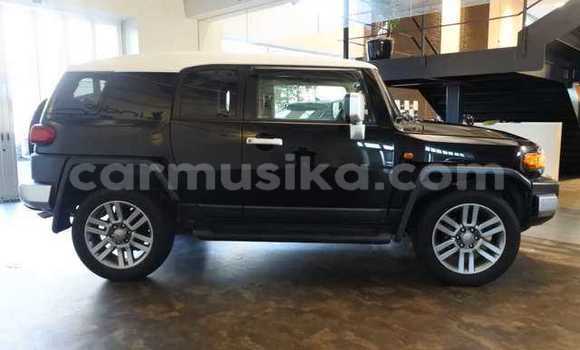 Acheter Occasion Voiture Toyota FJ Cruiser Noir à Beitbridge, Matabeleland South Acheter Occasion Voiture Toyota FJ Cruiser Noir à Beitbridge, Matabeleland South