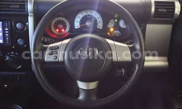 Acheter Occasion Voiture Toyota FJ Cruiser Noir à Beitbridge, Matabeleland South Acheter Occasion Voiture Toyota FJ Cruiser Noir à Beitbridge, Matabeleland South