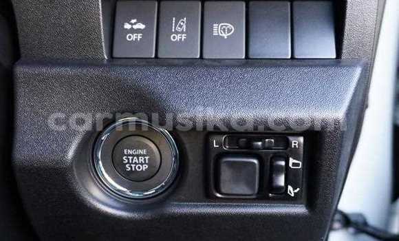 Buy Used Suzuki Jimny Green Car in Beitbridge in Matabeleland South Buy Used Suzuki Jimny Green Car in Beitbridge in Matabeleland South