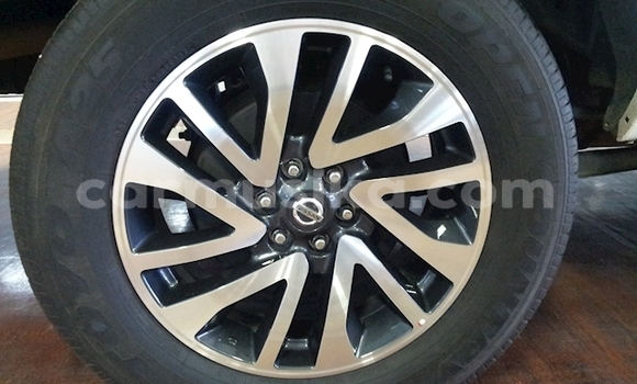 Acheter Occasion Voiture Nissan Navara Blanc à Beitbridge, Matabeleland South Acheter Occasion Voiture Nissan Navara Blanc à Beitbridge, Matabeleland South