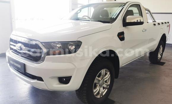 Tenga Tsaru FORD MUSTANG Chena Mota in Beitbridge in Matabeleland South Tenga Tsaru FORD MUSTANG Chena Mota in Beitbridge in Matabeleland South