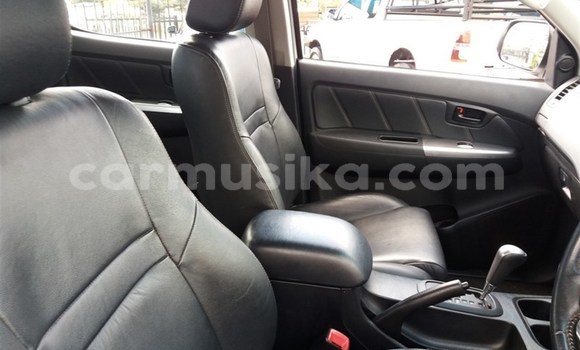 Acheter Occasion Voiture Toyota Hilux Blanc à Beitbridge, Matabeleland South Acheter Occasion Voiture Toyota Hilux Blanc à Beitbridge, Matabeleland South