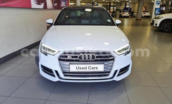 Nunua Ilio tumika Audi RS3 Nyeupe Gari ndani ya Beitbridge nchini Matabeleland Kusini