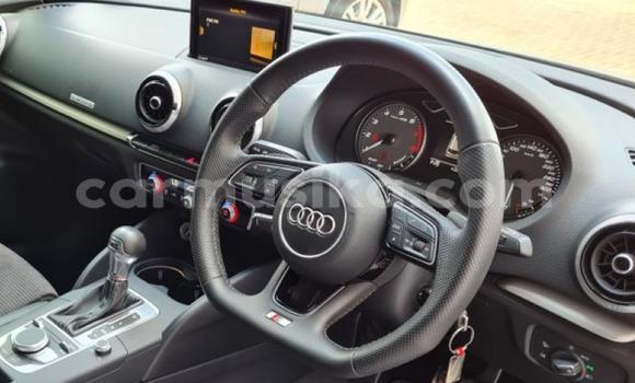 Acheter Occasion Voiture Audi RS3 Blanc à Beitbridge, Matabeleland South Acheter Occasion Voiture Audi RS3 Blanc à Beitbridge, Matabeleland South