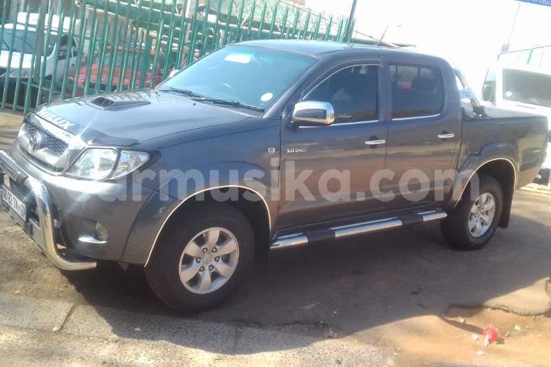 Big with watermark toyota hilux matabeleland south beitbridge 20344