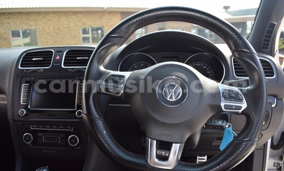 Acheter Occasion Voiture Volkswagen Golf Blanc à Beitbridge, Matabeleland South Acheter Occasion Voiture Volkswagen Golf Blanc à Beitbridge, Matabeleland South